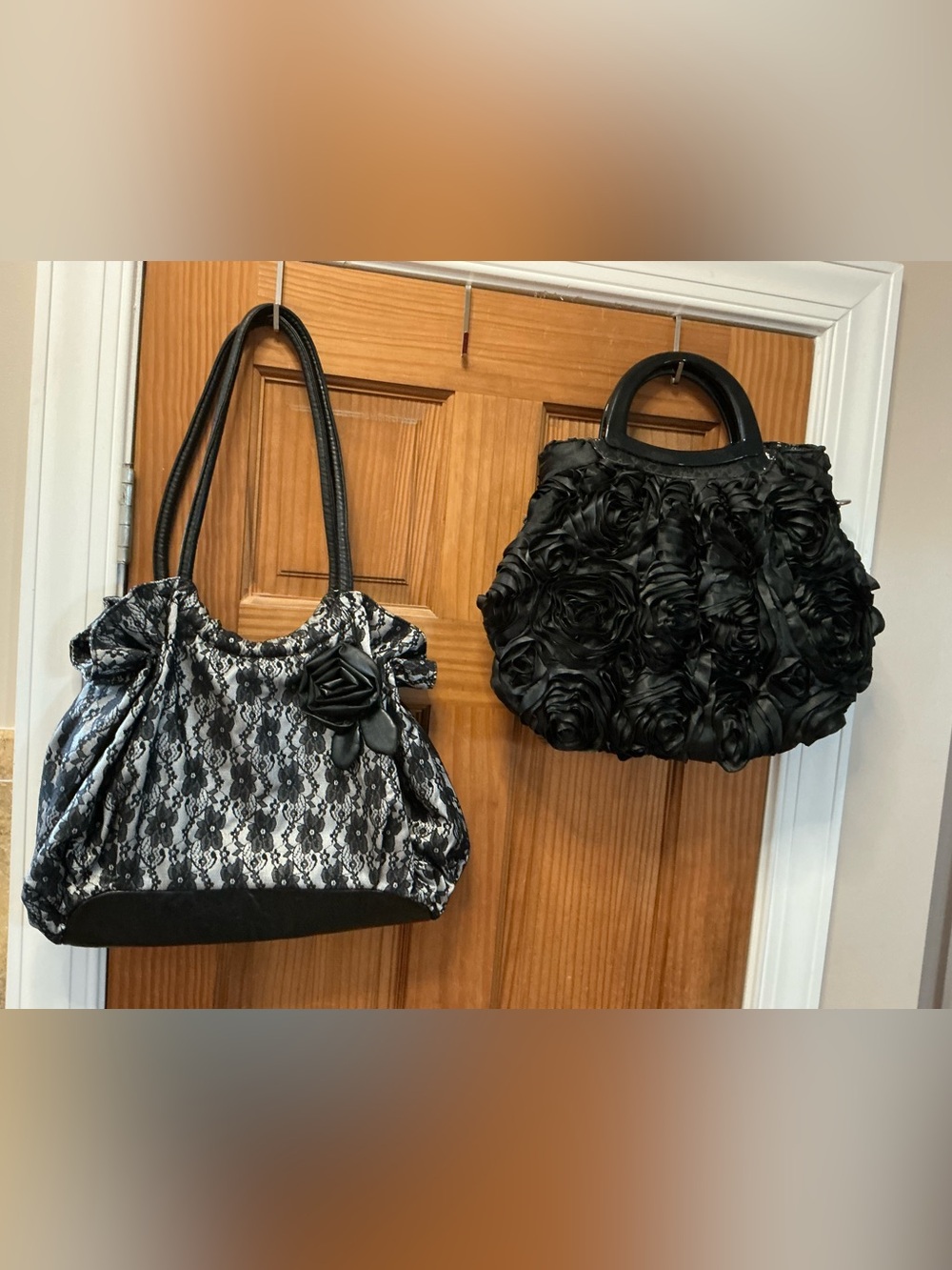 Bundle of two purses black